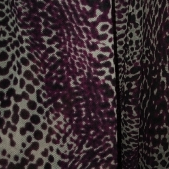 Top - Picture 3 of 4